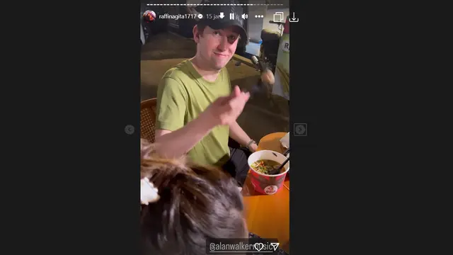 Raffi Ahmad Ajak DJ Internasional Alan Walker ke Andara, Suguhkan Mie Kocok, Sate, hingga Kue Cubit. (instagram.com/raffinagita1717)