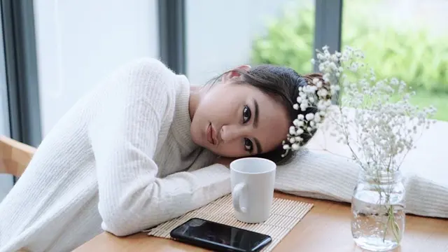 Gaya Salshabilla Adriani Pakai Busana Putih, Modis dan Cantik