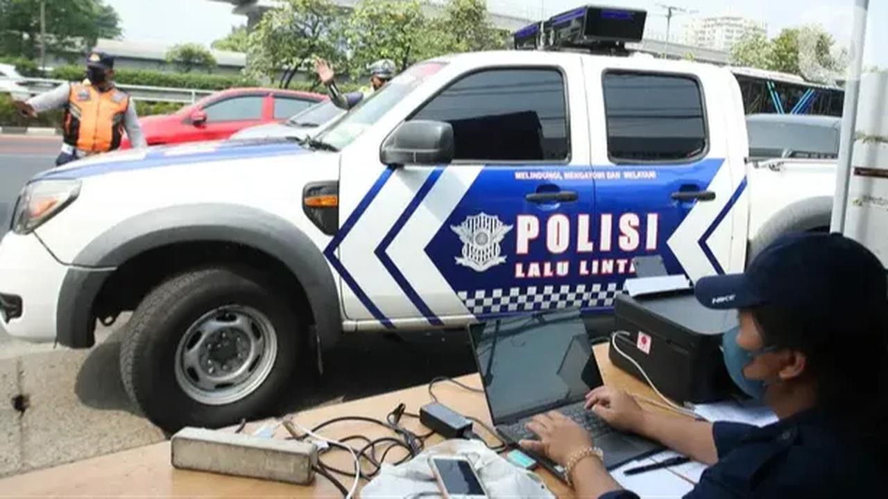 Kalau SIM pengendara sudah tidak berlaku, berarti&nbsp;tidak bisa dijadikan barang bukti di Pengadilan.