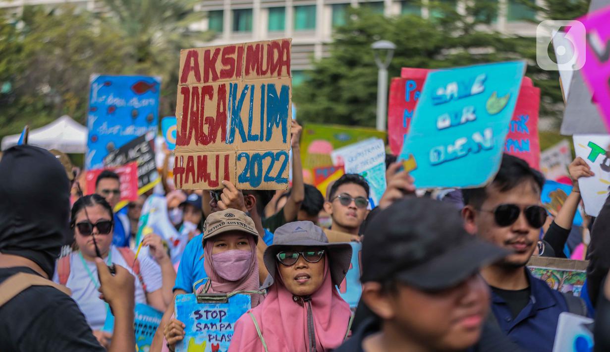 Pada 2020 Pawai Bebas Plastik harus dilakukan sedara daring karena pandemi Covid-19. namun kampanye untuk menurunkan sampah plastik terus dilakukan. (Liputan6.com/Faizal Fanani)