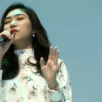 Isyana Sarasvati (Nurwahyunan/Bintang.com)