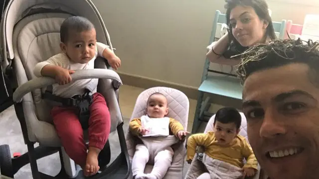 [Bintang] Cristiano Ronaldo