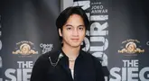 Sandy Pradana bergabung dalam jajaran pemain baru di sinetron religi legendaris ini. Perannya membawa nuansa segar dalam alur cerita yang selalu mengandung pesan moral mendalam. Kehadirannya tentunya sangat dinantikan penonton. Sandy Pradana memulai kariernya tahun 2018 lewat sinetron Cinta Misteri. Sinetron tersebut dibintangi oleh Megan Domani, Febby Rastanty hingga Cassandra Lee. (Liputan6.com/IG/@sandypradana88)