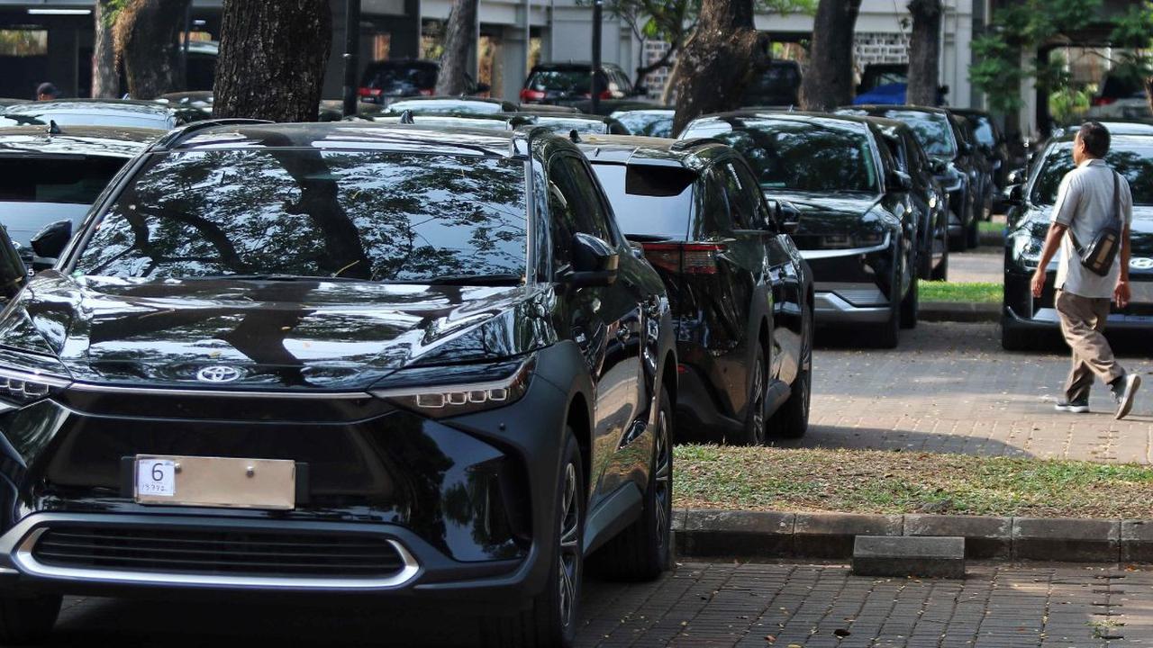 Untuk menyukseskan acara KTT Asean ke-43. PT Hyundai Motor Indonesia (HMID) telah menyerahkan 272 unit mobilnya untuk tipe Ioniq 5 dan 74 Ioniq 6.