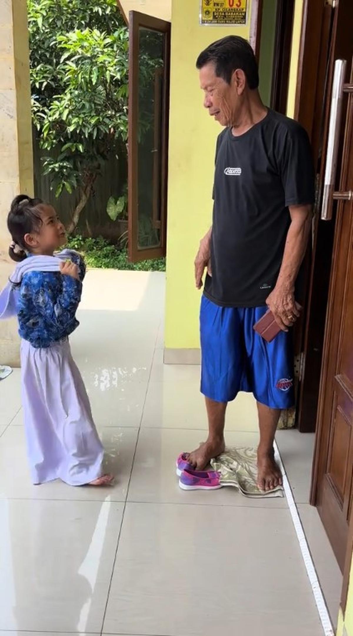 Momen Bercanda Haji Malih Bareng Melisya, sang Anak Punya Logat Mirip Bapaknya Plek Ketiplek