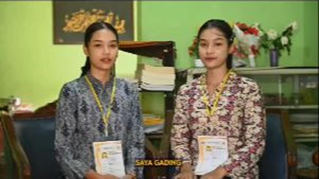 "Motivasi kami mendaftar Polwan karena ingin mengangkat derajat keluarga kami," ujar mereka.