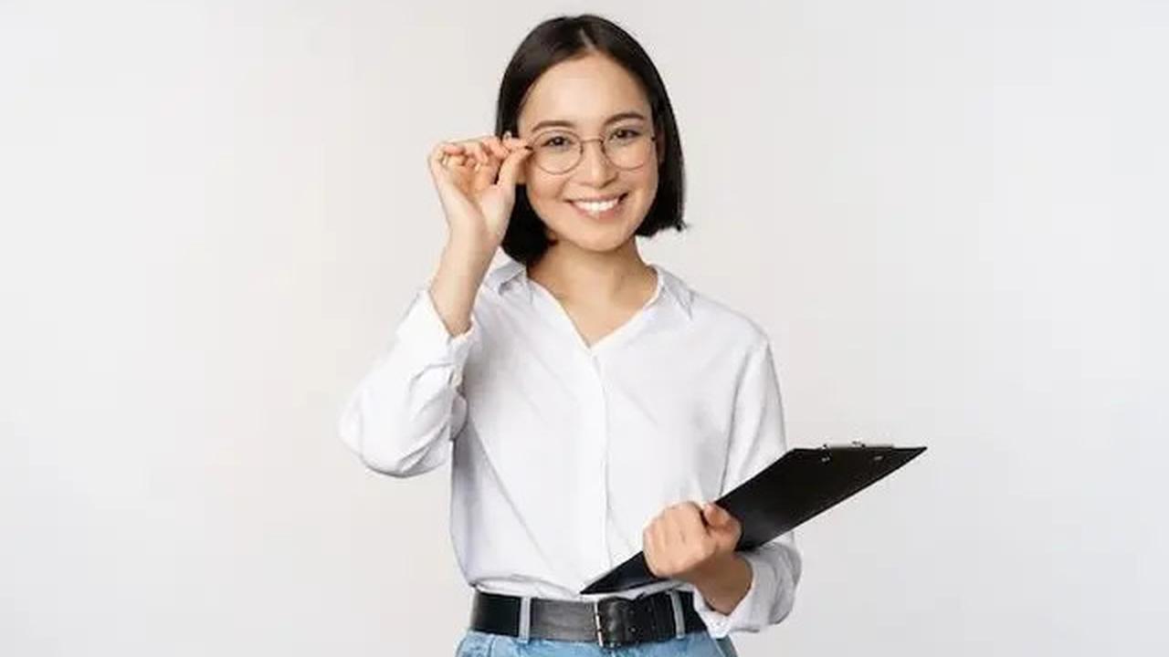 5 Karakter Perempuan yang Menarik Perhatian Pria