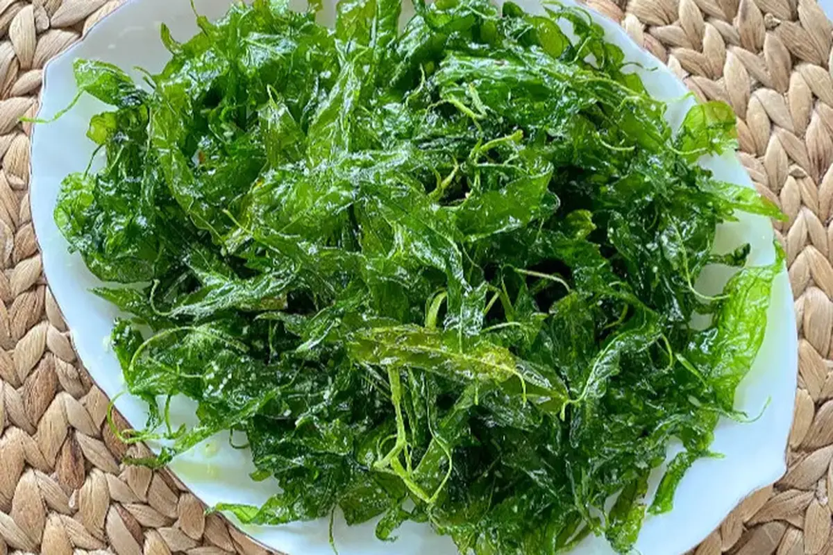 Cara Membuat Kangkung Krispi Tanpa Tepung, Teknik Ini Bikin Hasilnya Tetap Renyah