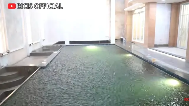 Potret Tampilan Depan Rumah Baru Ria Ricis