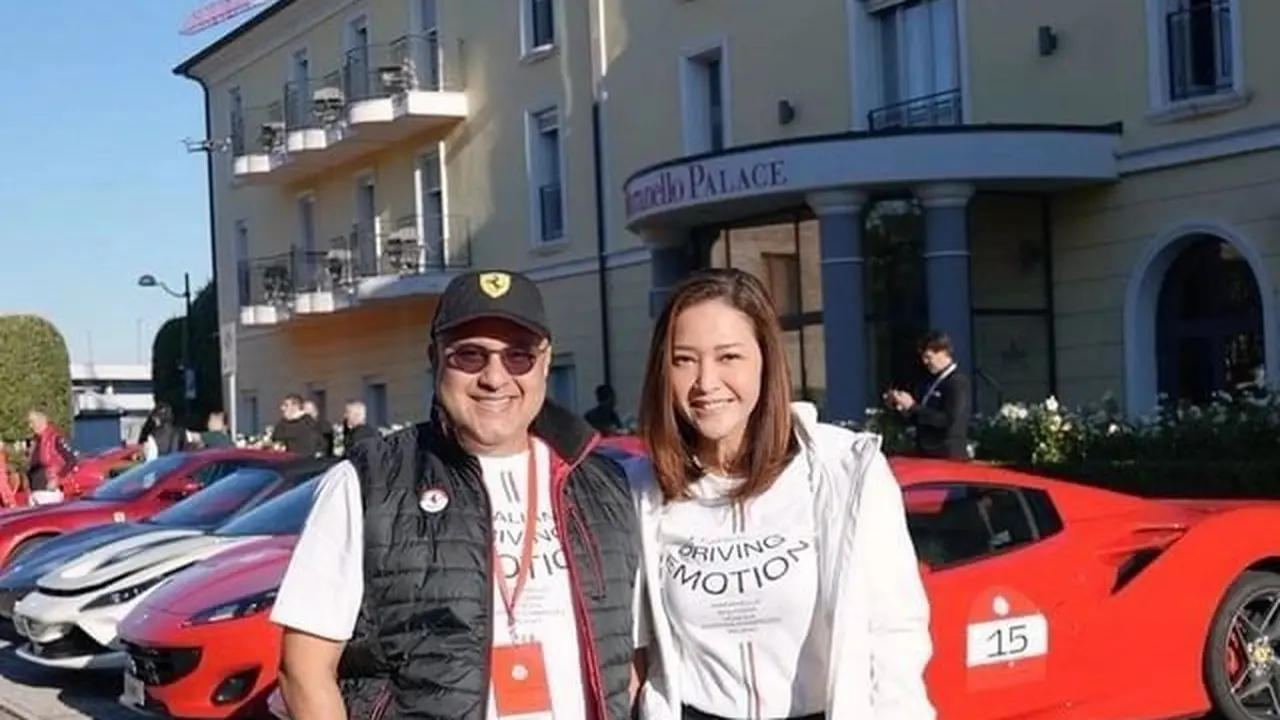 Maia Estianty dan Irwan di Eropa