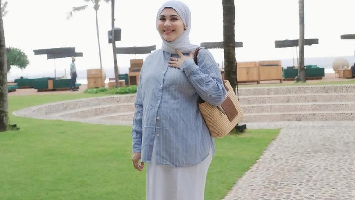 Bumil Memesona, 5 Potret Stylish dan Nyaman Kesha Ratuliu Saat Hamil Anak Ketiga