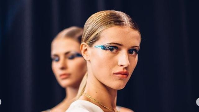 Gaya Makeup Disko Meriahkan New York Fashion Week 2019