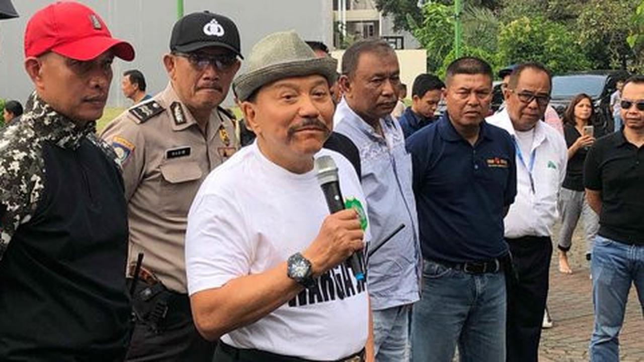 Asyik Gaya Jenderal Intelijen Darah Kopassus TNI AD, Petik Gitar Duet Bareng Sang Anak