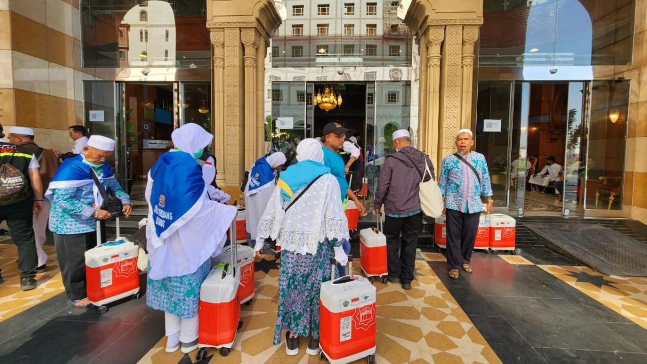 "Kemungkinan sekitar 30 ribu jemaah lansia yang akan datang ke Kota Madinah setelah sebagian juga akan kembali ke Tanah Air."