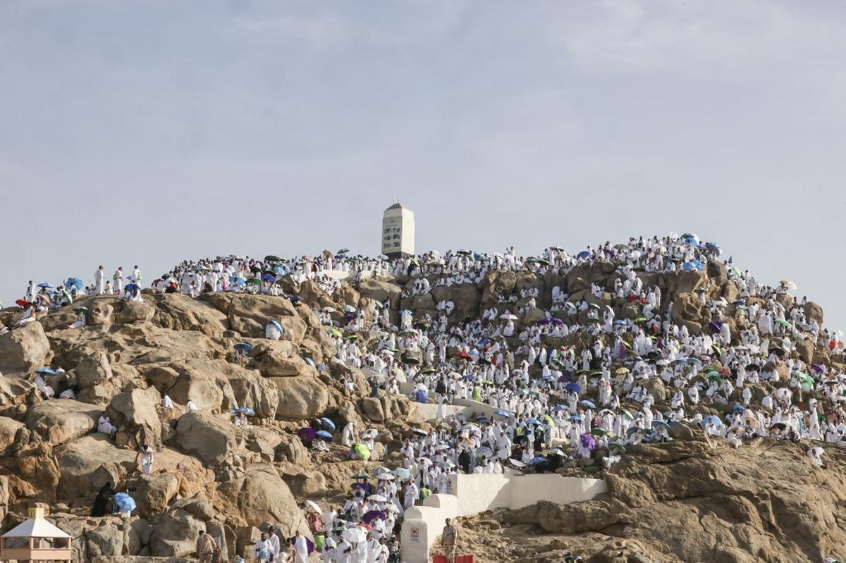 Jutaan jemaah haji mulai padati Jabal Rahmah