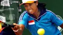 1. Yayuk Basuki (Tenis Tunggal Putri) - Meraih medali emas Asian Games 1998. (AFP/ Torsten Blackwood)