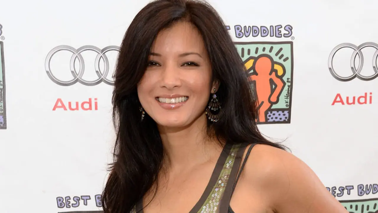 Kelly Hu