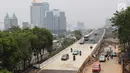 Suasana flyover Lebak Bulus di Jalan TB Simatupang, Jakarta Selatan, Kamis (19/10). Flyover ini diharapkan mampu mengurai kemacetan di Jalan TB Simatupang menuju Jalan RA Kartini, Lebak Bulus dan Ciputat. (Liputan6.com/Immanuel Antonius)