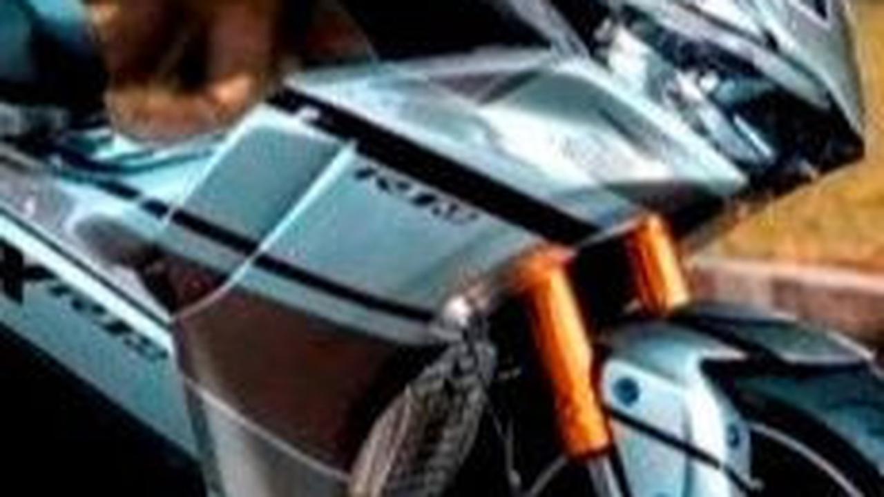 Berikut adalah rincian lengkap biaya pajak dan spesifikasi Yamaha Aerox, yang dikutip dari berbagai sumber pada Senin (10/6/2024).