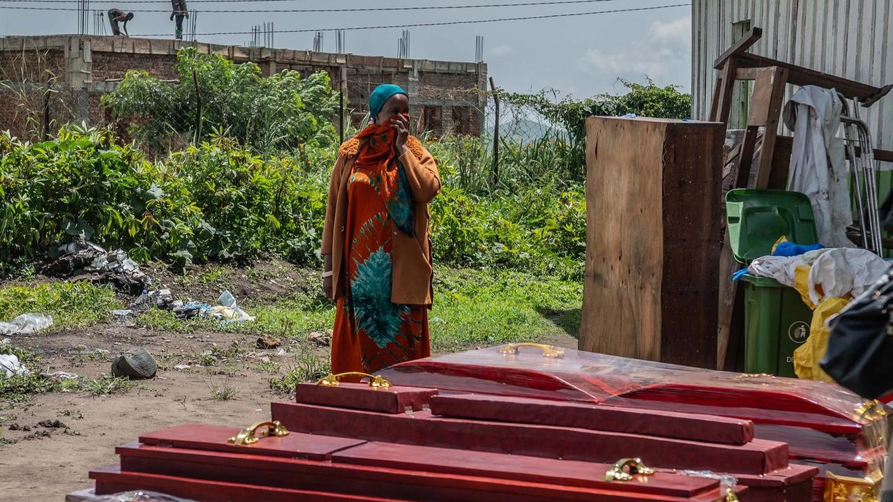 FOTO: Wabah Ebola di Kongo Membuat Dunia Ketar Ketir