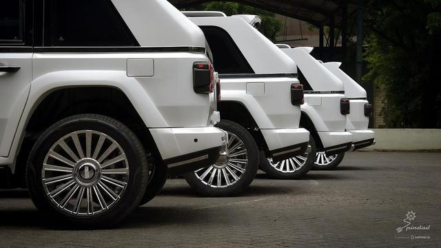 PT Pindad memperkenalkan MV3 Garuda Limousine, kendaraan khusus antipeluru khusus untuk Presiden Prabowo