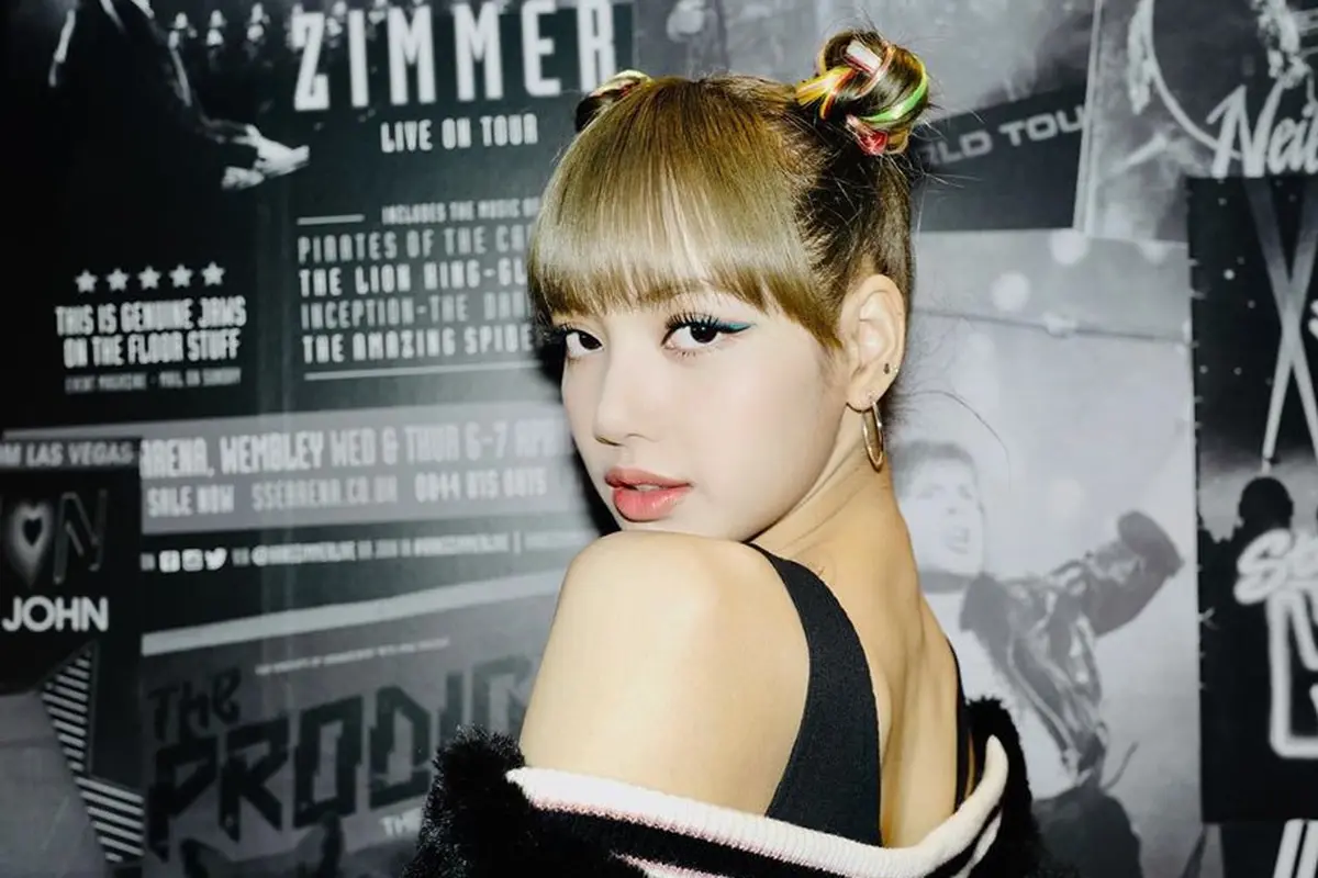 [Fimela] Lisa BLACKPINK