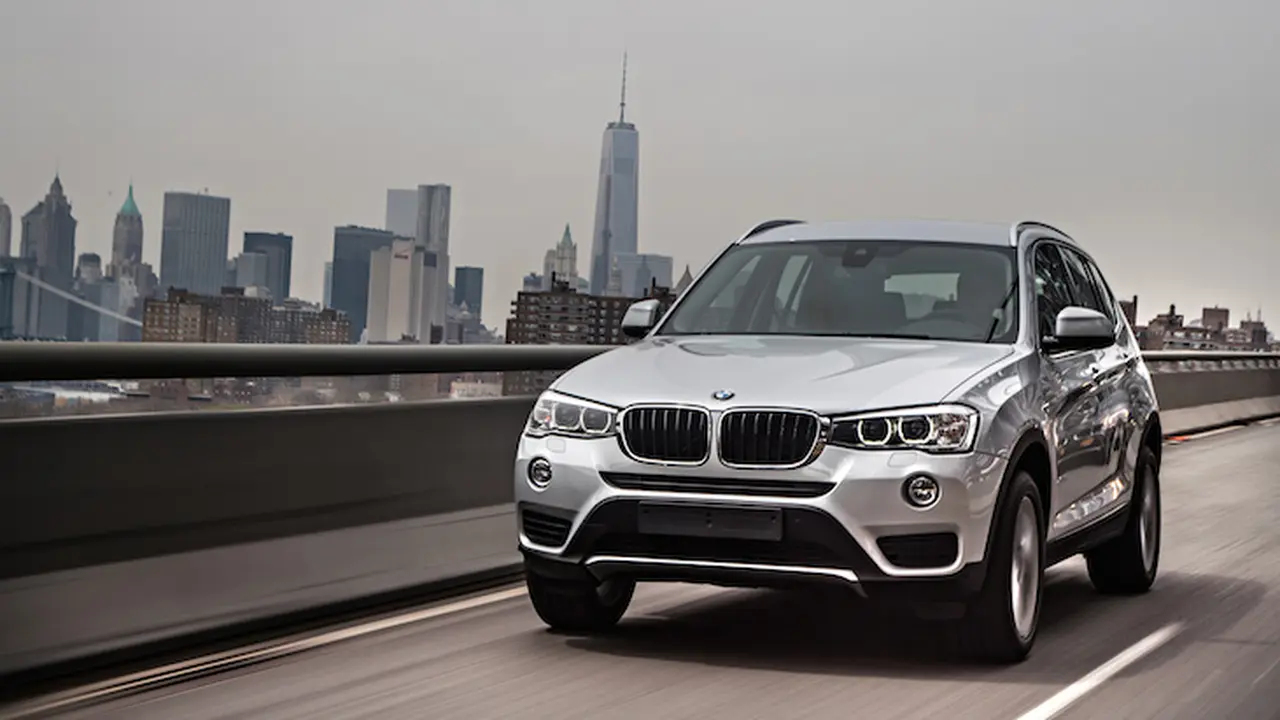 BMW Lepas SAV X1 dan X3 di IIMS 2014