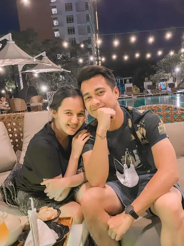 [Fimela] Eza Gionino dan Meiza Aulia