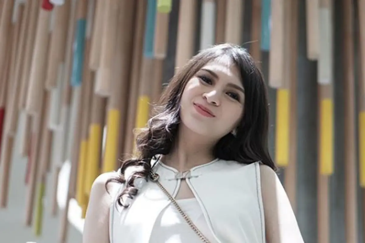 Usai Melahirkan, Lihat Lagi Yuk Cantiknya Donita Saat Hamil