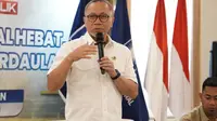 Ketua Umum PAN sekaligus Menteri Koordinator Bidang Pangan Zulkifli Hasan (Zulhas) saat menghadiri diskusi publik bertajuk Sudut PANdang dengan tema “Tani Milenial Hebat, Indonesia Berdaulat” di Ballroom DPP PAN, Amil Buncit, Jakarta Selatan, pada Kamis (23/01/2025). (Dok. Istimewa)