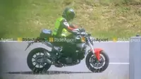Spyshoot Ducati Monster terbaru. (RideApart)