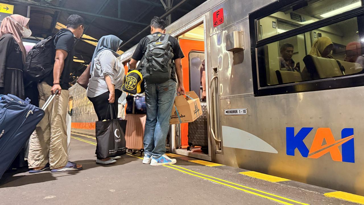 Penumpang Kereta Kesal Laporan iPad Hilang Tak Direspons, KAI Buka Suara