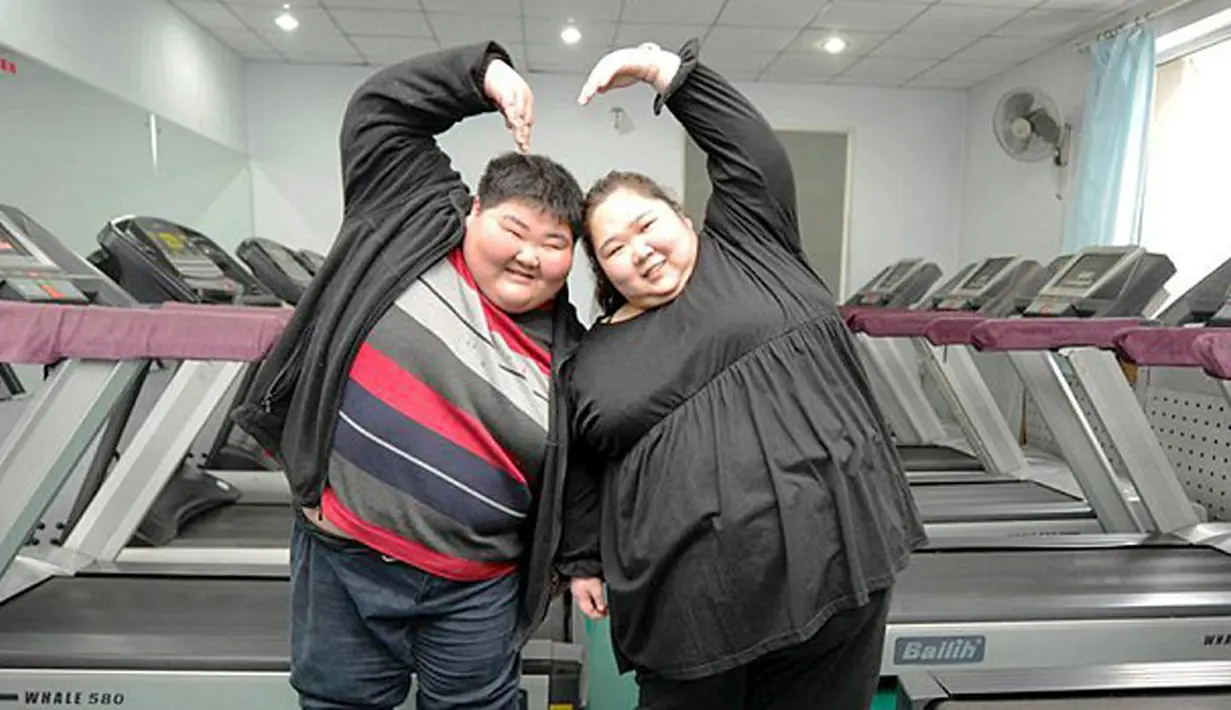 Baru-baru ini, Lin Yue dan Deng Yang membuat keputusan untuk menjalani operasi bypass lambung agar bisa meningkatkan kesehatannya dan memiliki anak. (dailymail.co.uk)