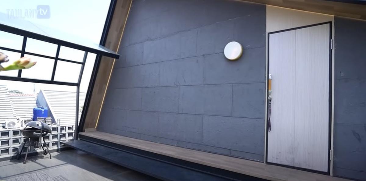 7 Potret Studio Ello yang Berada di Rooftop Rumah, Desain Mirip Rumah Panggung - Jadi Tempat Berkarya