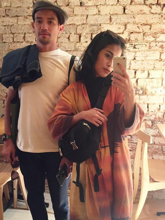 Ia pun menuturkan, setelah resmi menikah ini Gya akan tinggal mengikuti suaminya di Jakarta. Mengingat kesibukan Tarra sebagai publik figur banyak dilakukannya di ibukota ini. (Instagram/gyaps)