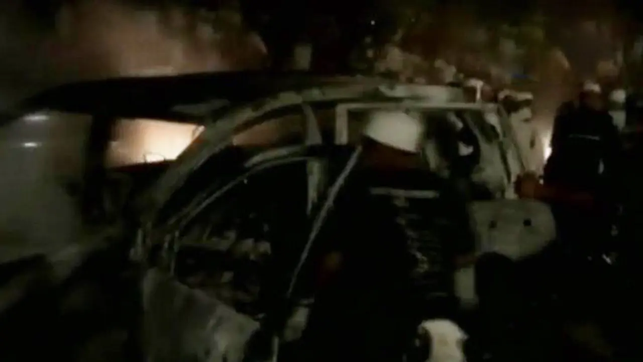  Minibus Terbakar