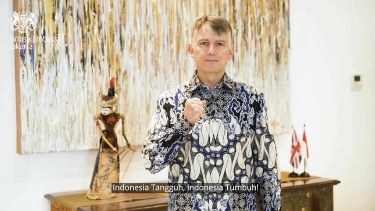 Duta Besar Inggris untuk Indonesia dan Timor Leste, Owen Jenkins menyampaikan ucapan selamat HUT RI ke-76. (Photo credit: Kedutaan Besar Inggris via Instagram)