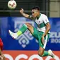 5 Aksi Rizky Ridho saat Tampil di Piala AFF 2020, Bek Andalan Timnas (sumbr: Instagram/bolabobol)