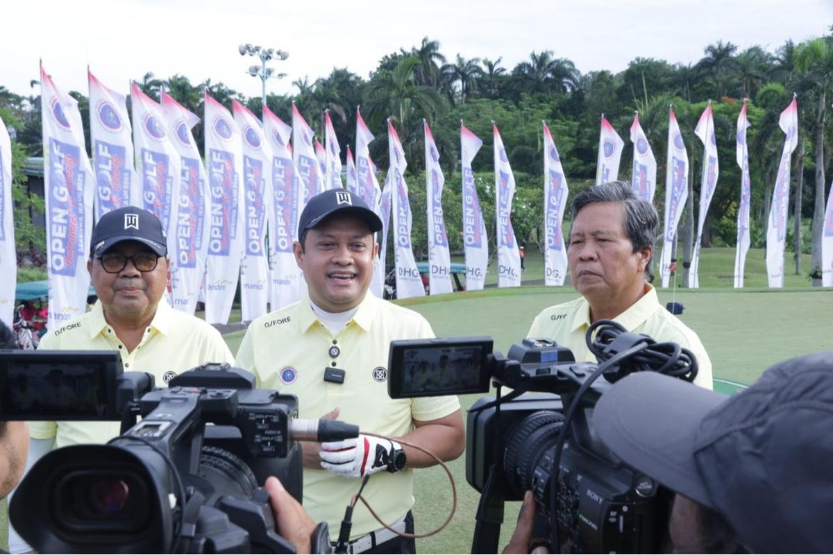 IKA UII Gelar Open Golf Tournament & Charity Beasiswa