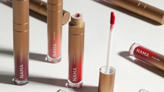 Wow, Lipstik Luna Maya Ludes Terjual dalam Sehari