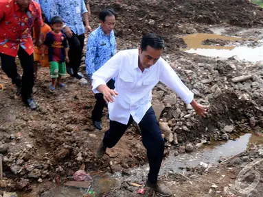 Jokowi Klaim Waduk Kampung Rambutan Akan Kurangi Banjir Ibukota