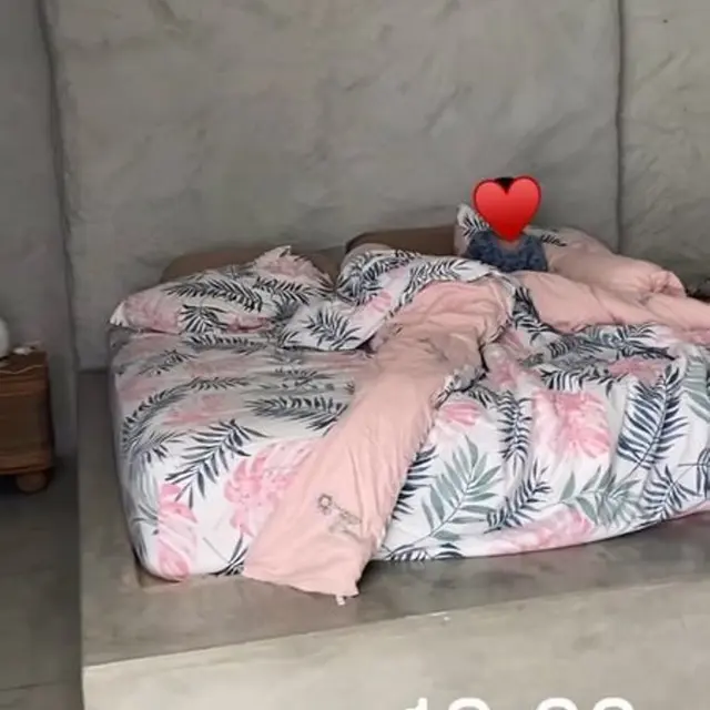 Kamar Tidur di Rumah Zaskia Adya Mecca dan Hanung Bramantyo