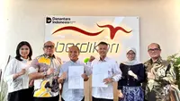 Tekan Biaya Pakan, Berdikari Salurkan 5.000 Ton SBM ke Peternak Rakyat