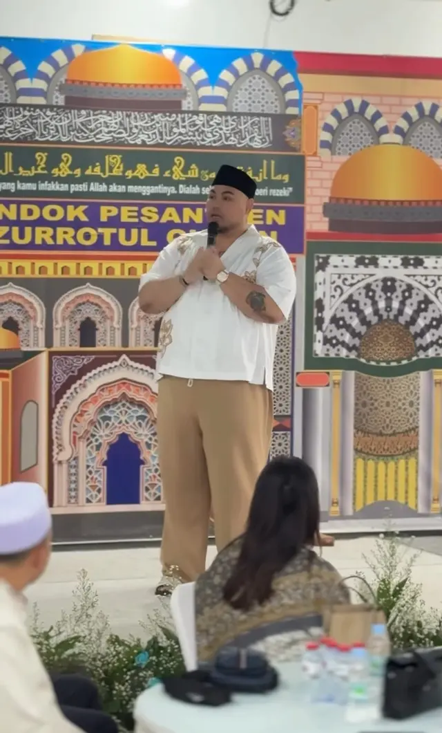 Berharap jadi ladang pahala, 8 potret Ivan Gunawan resmikan Pondok Pesantren Tahfidz di Depok