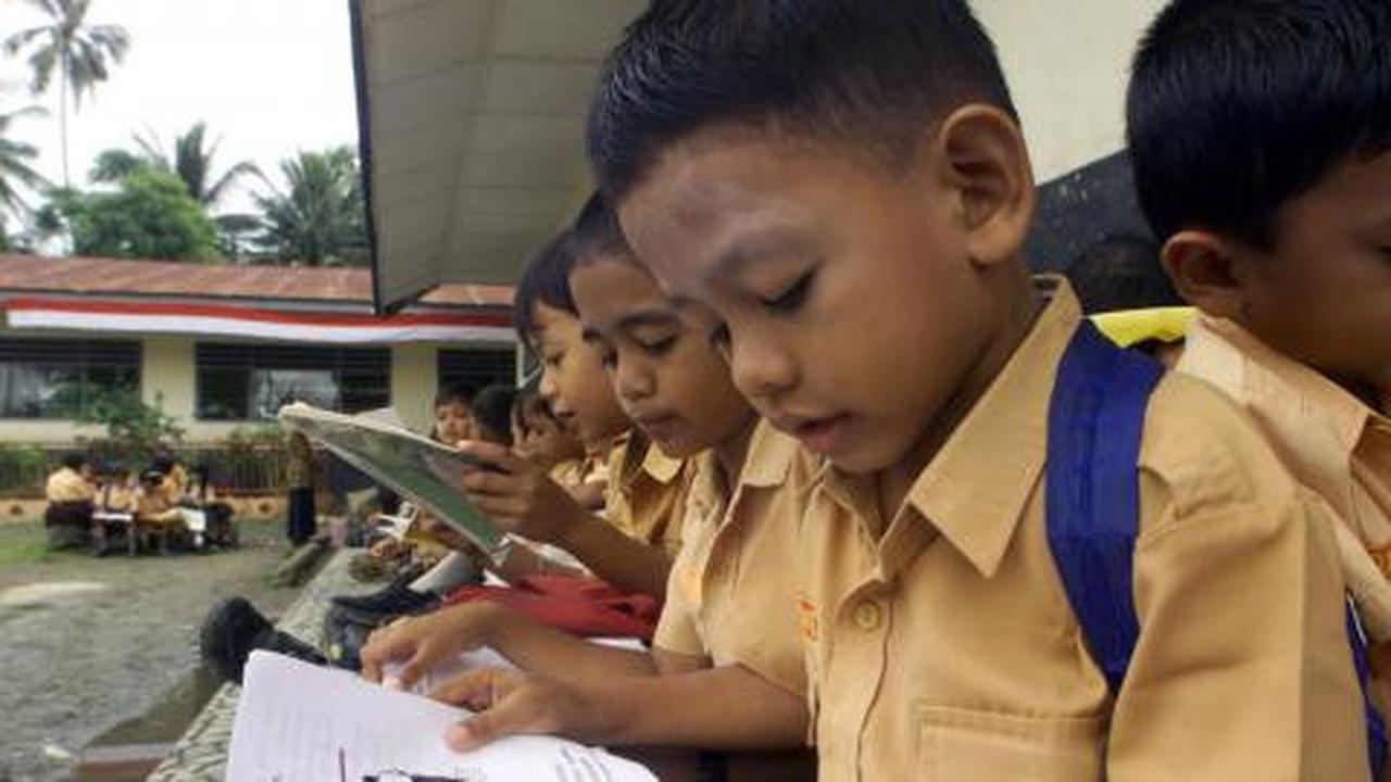 Rapor hilang, anak kelas IV SD kembali ke kelas I