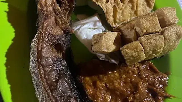 Pecel Lele Pak Sabar