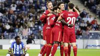 Hasil apik PSG juga dialami oleh Liverpool kala bertamu ke markas FC Porto. The Reds bahkan sukses berpesta gol 5-1 ke gawang tim yang berjuluk Dragões tersebut. (AP/Luis Vieira)
