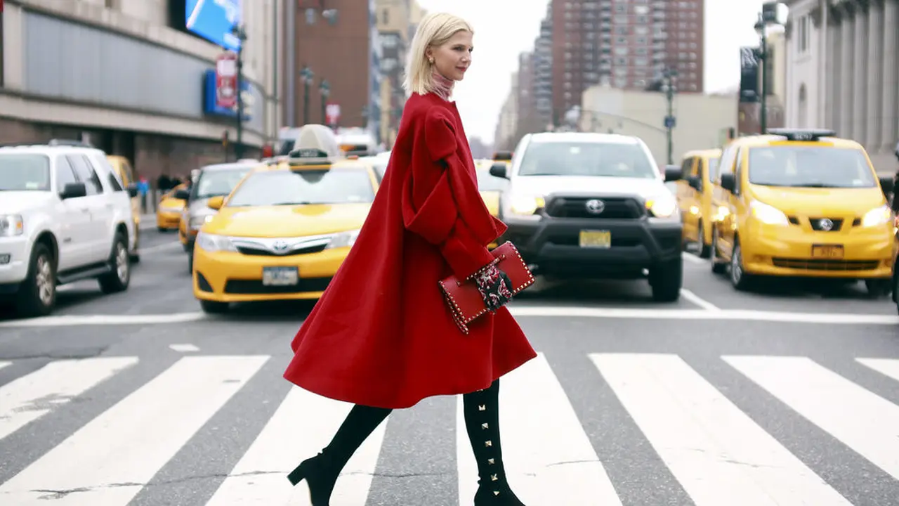 [Bintang] Kata Astrologer: 4 Zodiak Ini Punya Fashion yang Oke Banget!