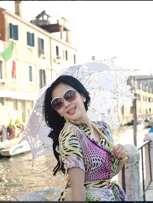 Kini giliran Syahrini yang menyampaikan ucapan ulang tahun untuk Dash melalui sebuah video yang diunggahnya di akun Instagram pribadinya.  (Via Instagram/@Princessyahrini)