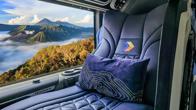 DAMRI sebelum musim mudik lebaran 2024 telah meluncurkan Bus Double Decker yang dijuluki “Imperial Suites”.